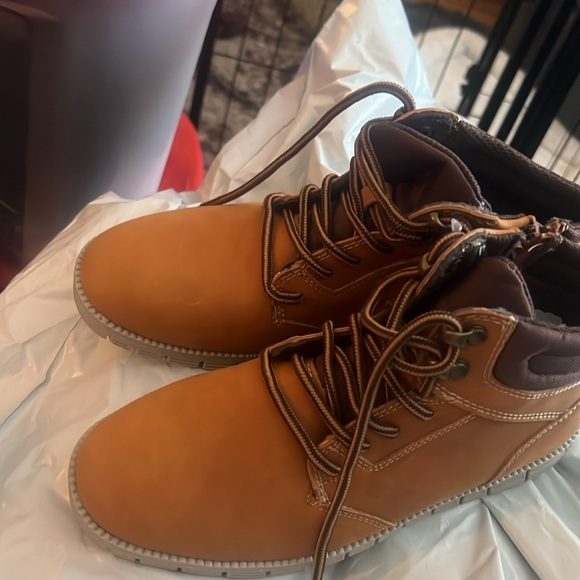 Boys Deer Stags Archer Jr dress boots in 3M, only tried on. - Picture 7 of 8